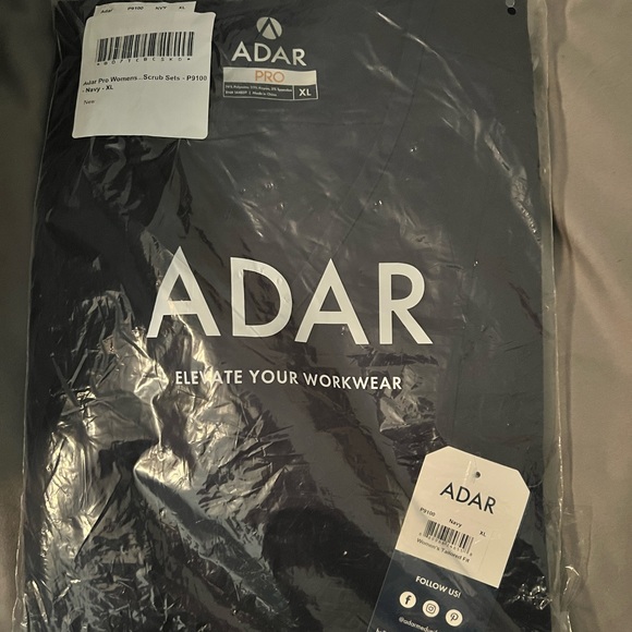 Adar navy blue scrub set, XL - Picture 2 of 8